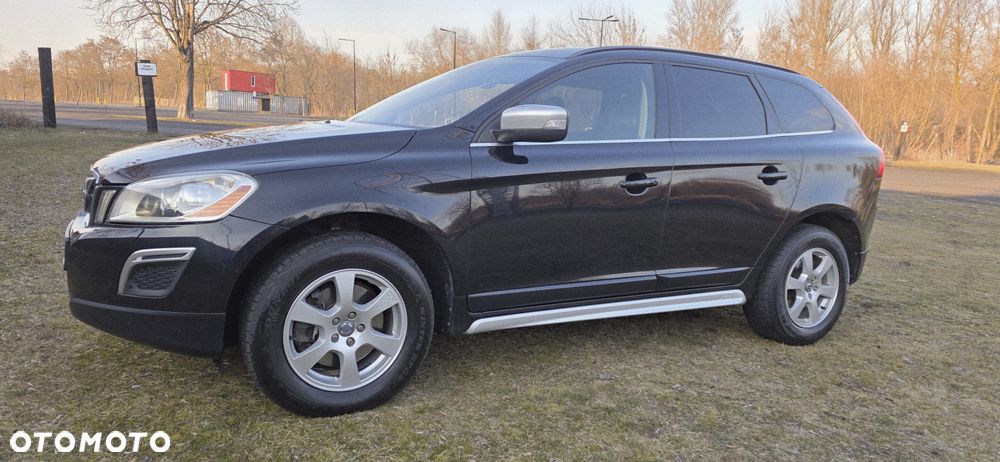 Volvo XC 60 D4 RDesign - 36