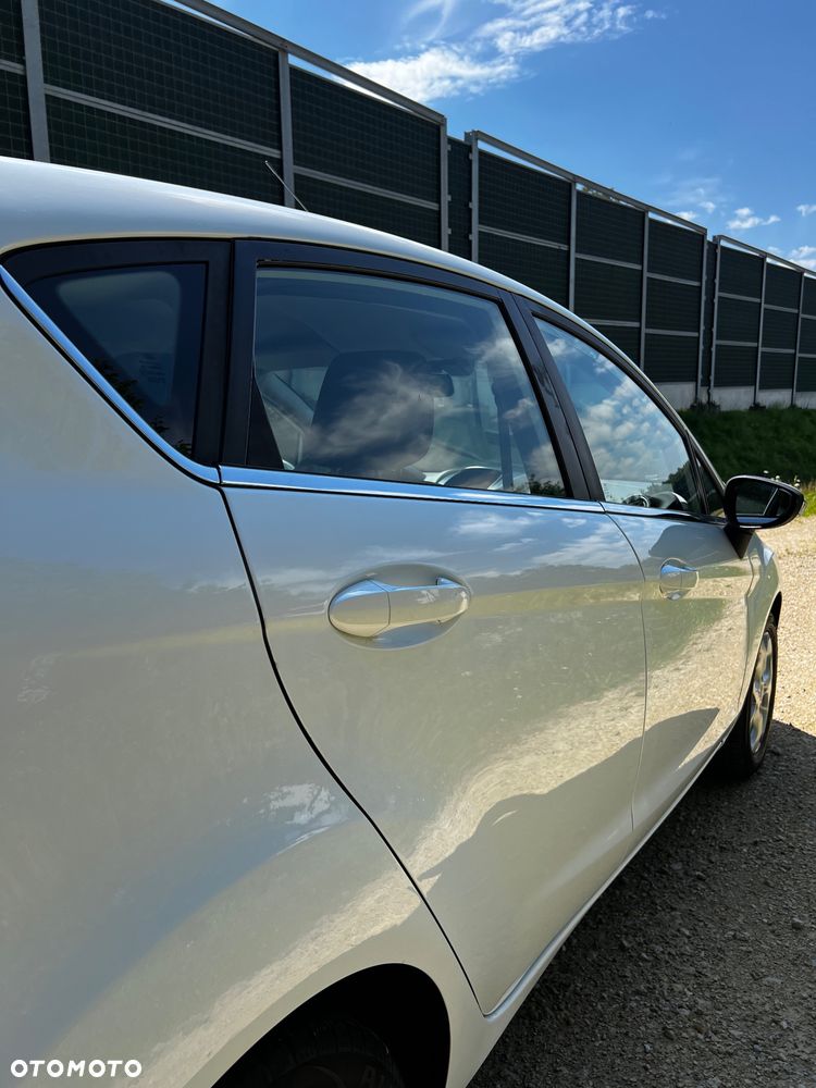 Ford Fiesta 1.0 Titanium EU6 - 22