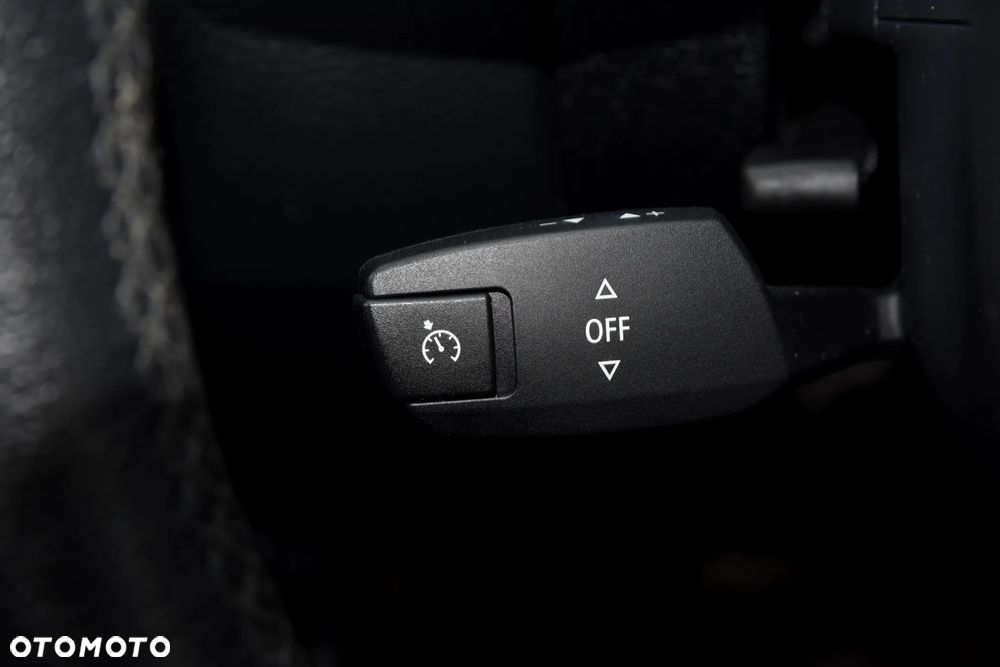 BMW X1 xDrive18d xLine - 27