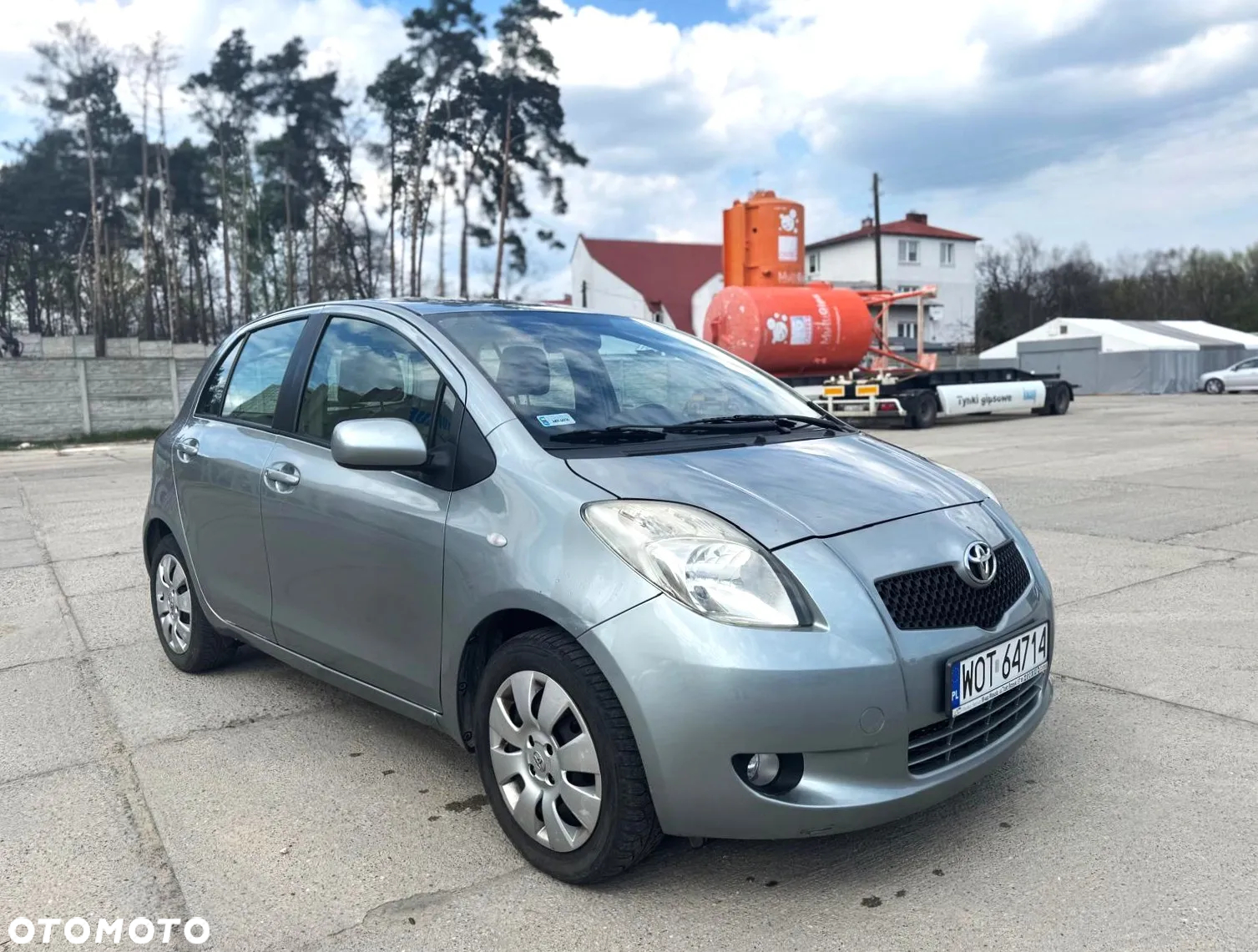 Toyota Yaris 1.3 Luna - 2