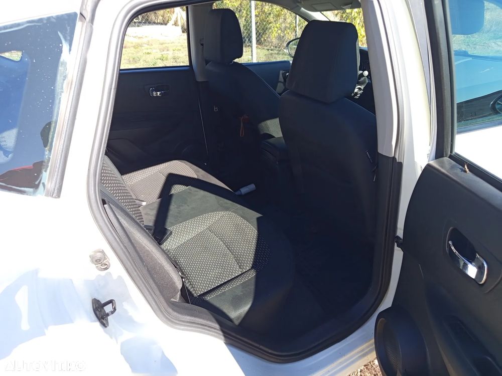 Nissan Qashqai 1.5 DCI Tekna - 5