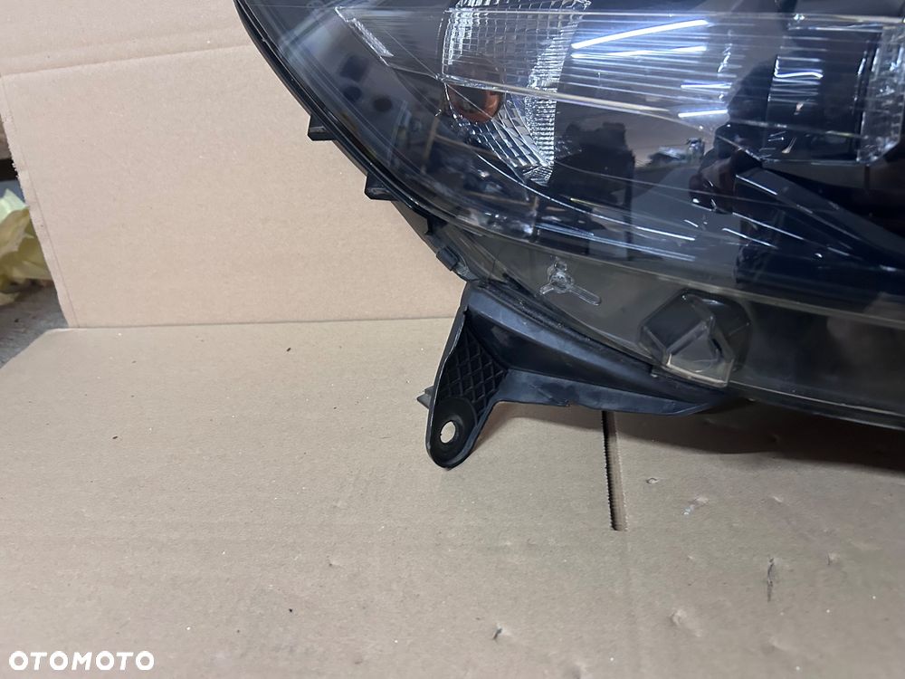 LAMPA PRAWA RENAULT CAPTUR I 1 13- CIEMNA PRZÓD PRZEDNIA - 3