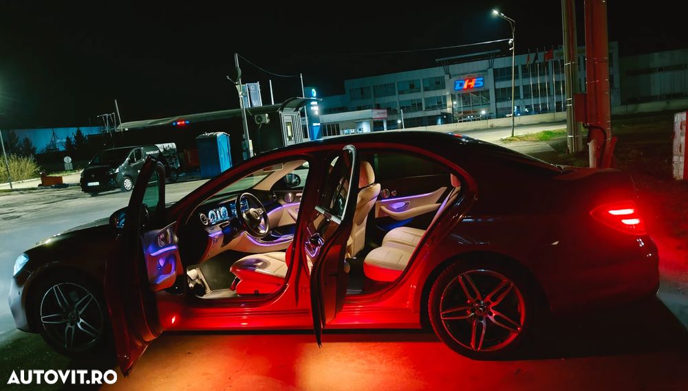 Mercedes-Benz E 220 d T-Modell Aut - 2