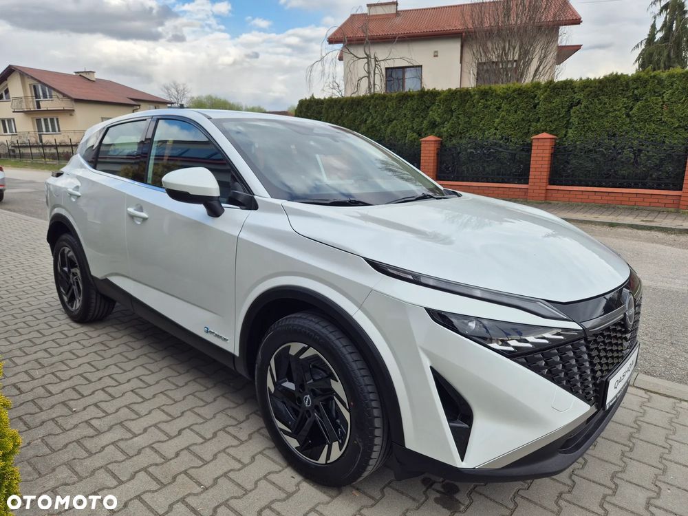 Nissan Qashqai 1.3 DIG-T MHEV 4x4 Tekna Xtronic - 5
