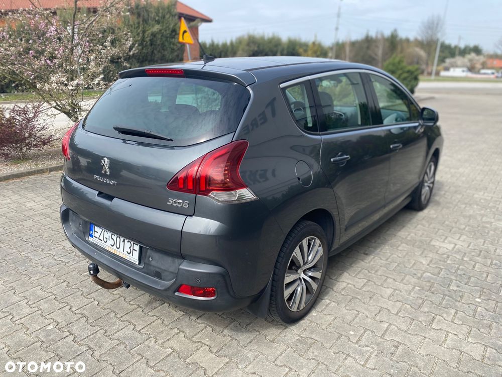 Peugeot 3008 1.6 HDi Style - 12