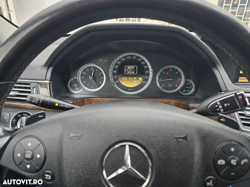 Mercedes-Benz E 220 CDI 7G-TRONIC - 7