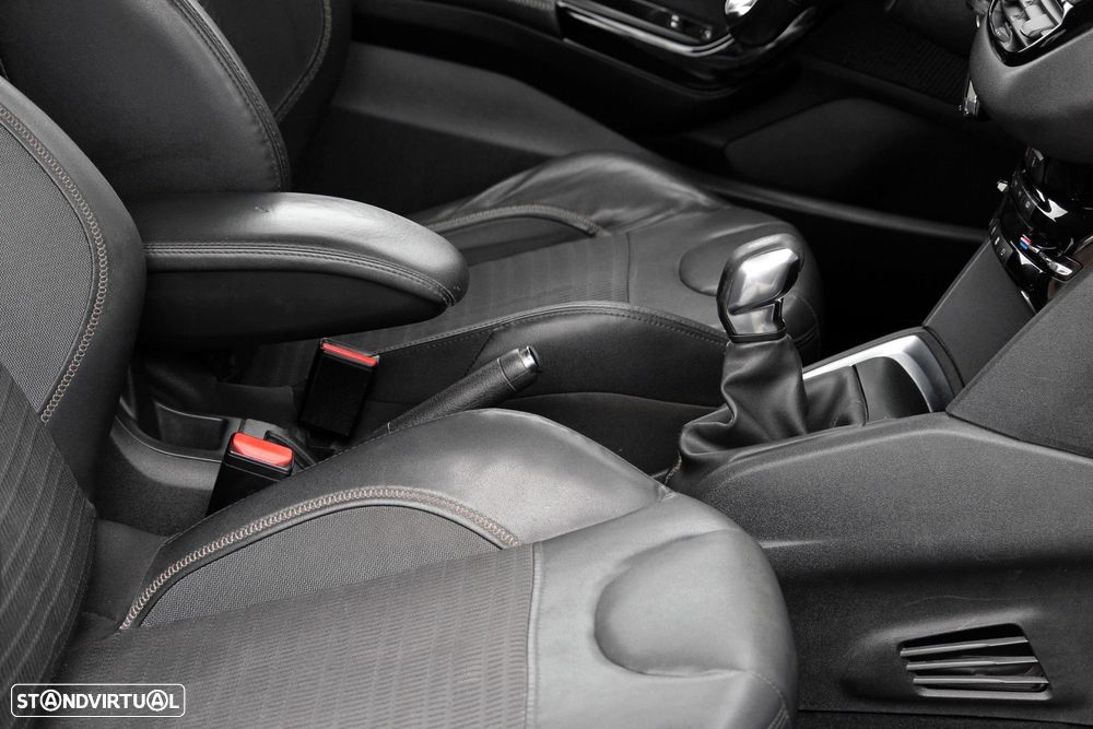 Peugeot 208 1.6 e-HDi Allure - 14