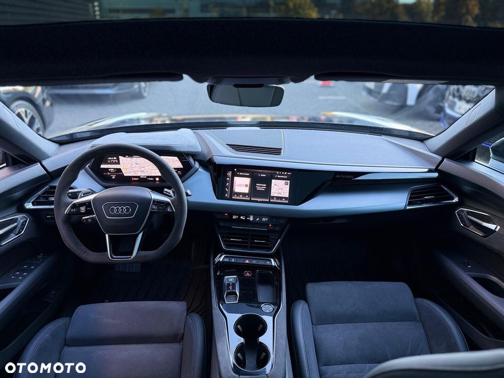 Audi e-tron GT - 25