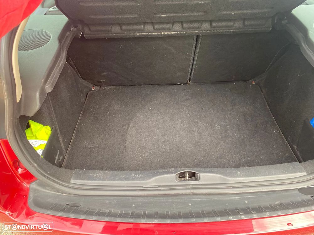 Citroën C4 1.6 HDi 110 VTR Pack - 9