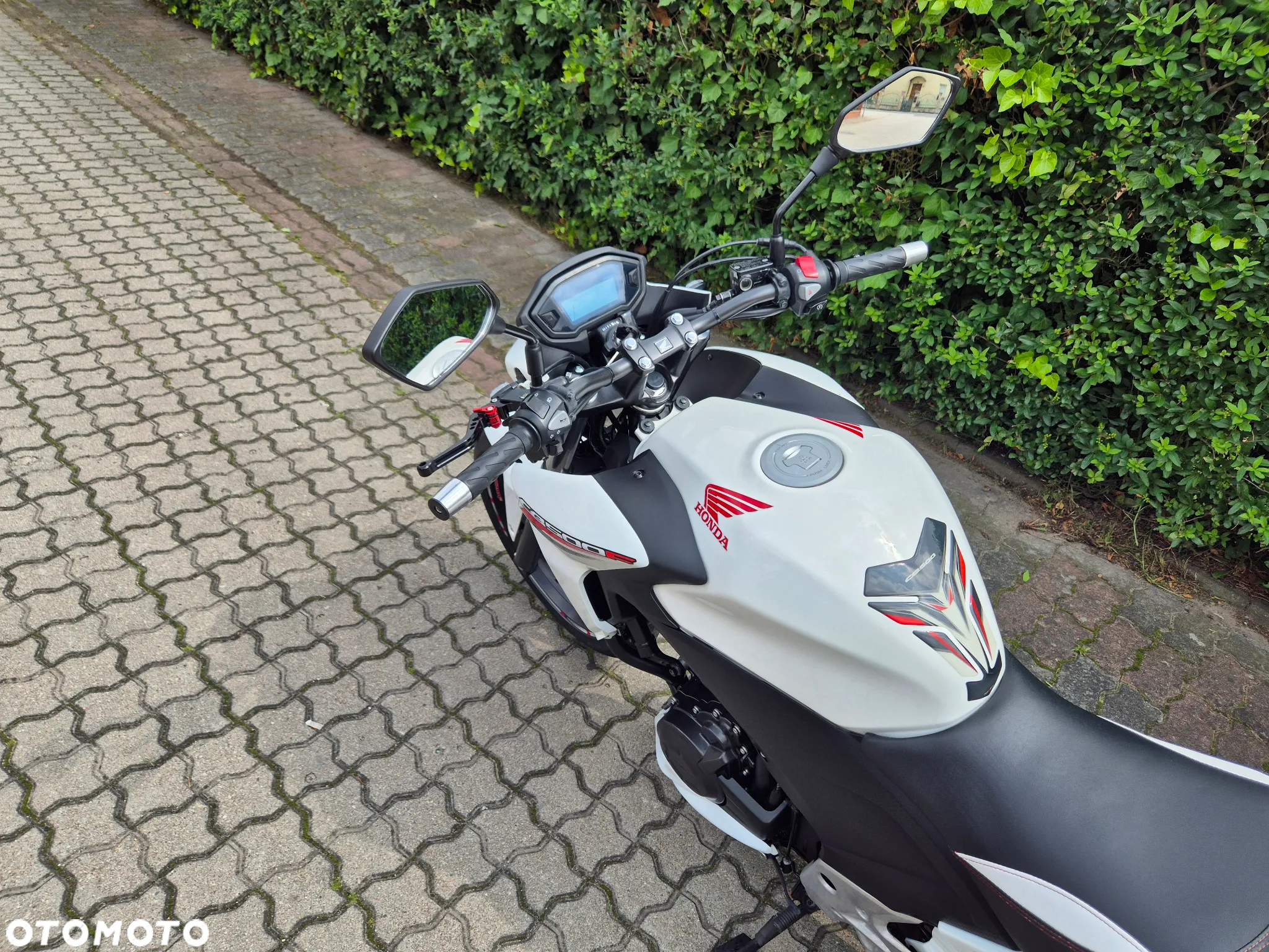 Honda CB - 21