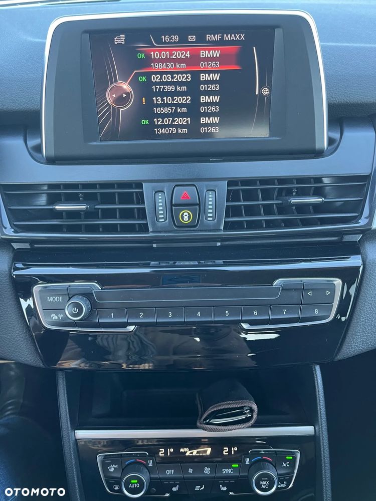 BMW Seria 2 218d GT Sport Line - 34