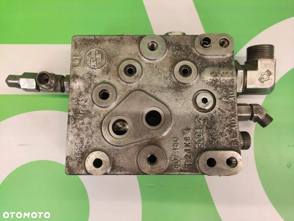 Zawór priorytetowy 607450 Rexroth 710386A1 Case - 5