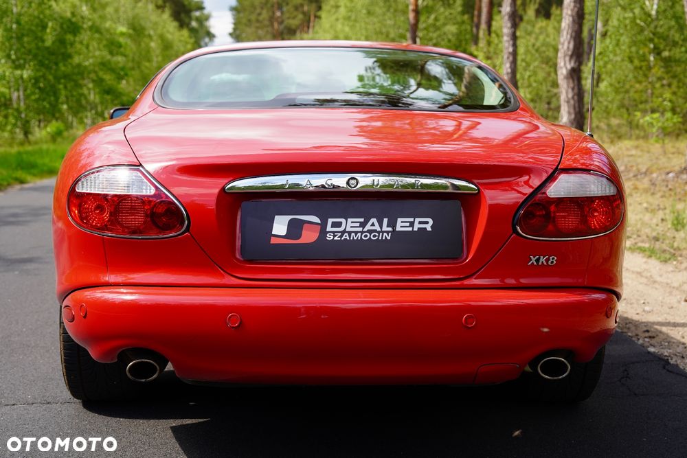 Jaguar XK8 - 10
