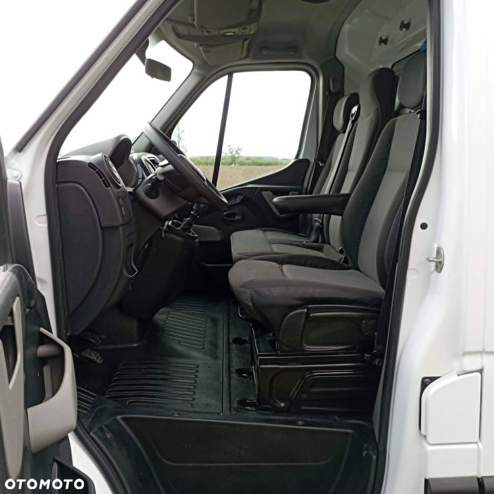 Renault Master - 11