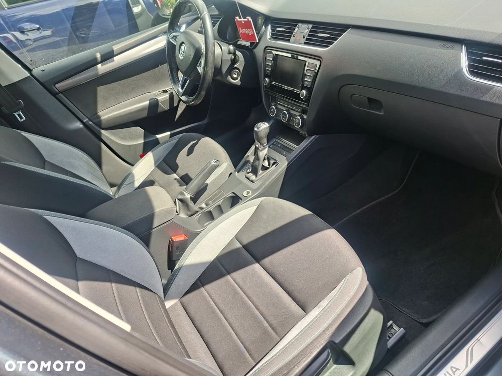 Skoda Octavia 1.6 TDI DSG Premium Edition - 3