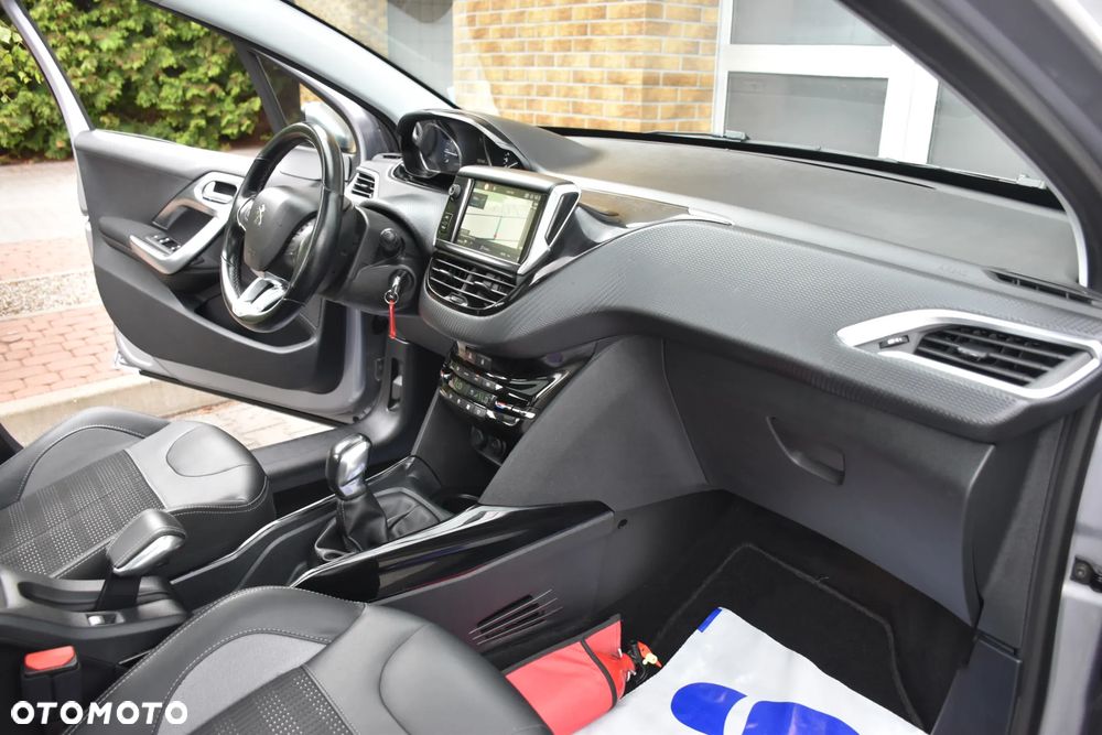Peugeot 2008 PureTech 110 Stop&Start Crossway - 11