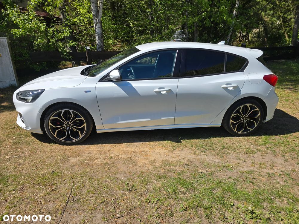 Ford Focus 1.5 EcoBoost ST-Line - 4