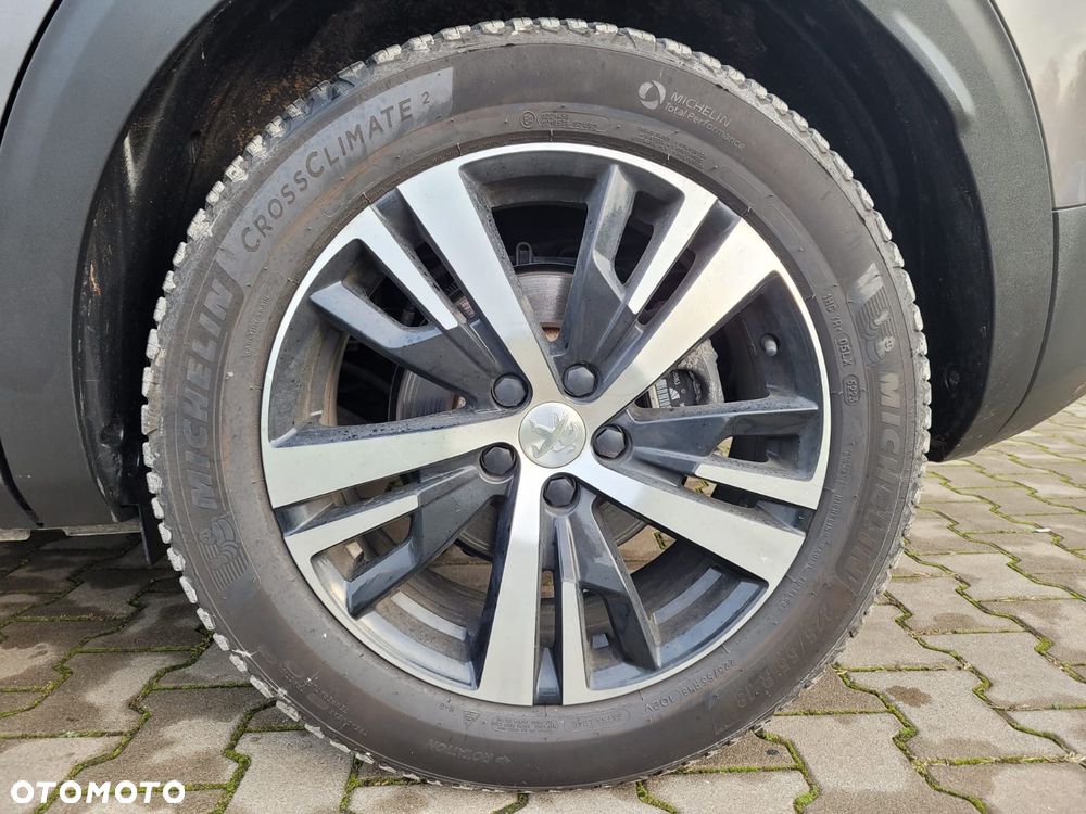 Peugeot 3008 1.6 PureTech Hybrid4 PHEV GT S&S EAT8 - 18