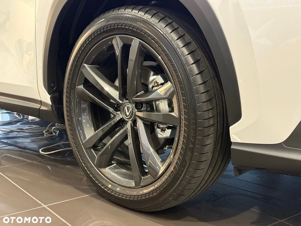 Lexus NX 350h Prestige AWD - 9