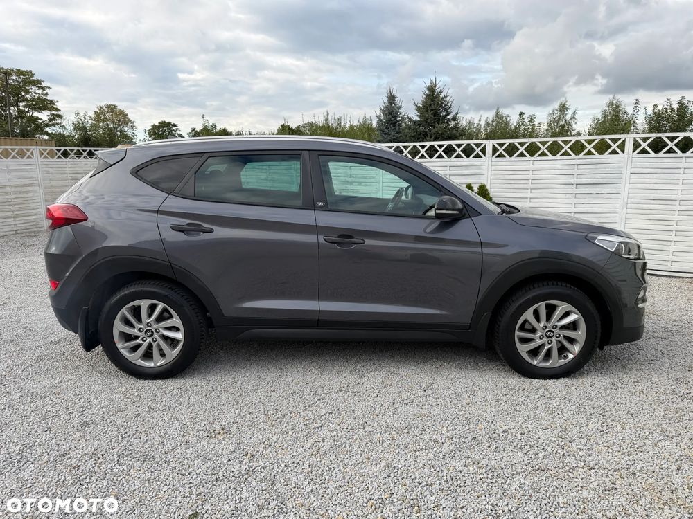 Hyundai Tucson 2.0 CRDI BlueDrive GO 2WD - 29