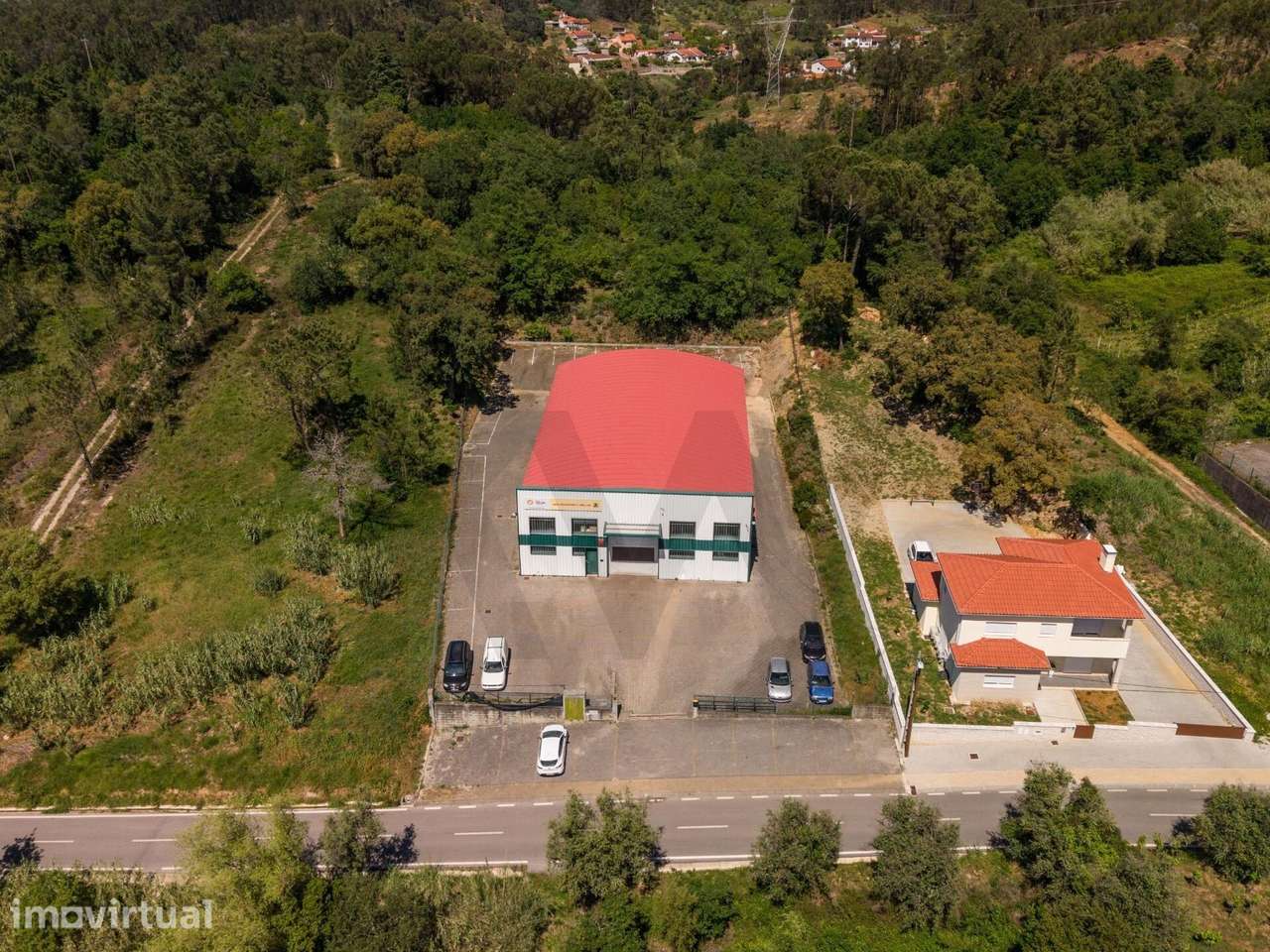 Armazém com 550 m2 em localização estratégica – Brasfemes - Grande imagem: 2/20