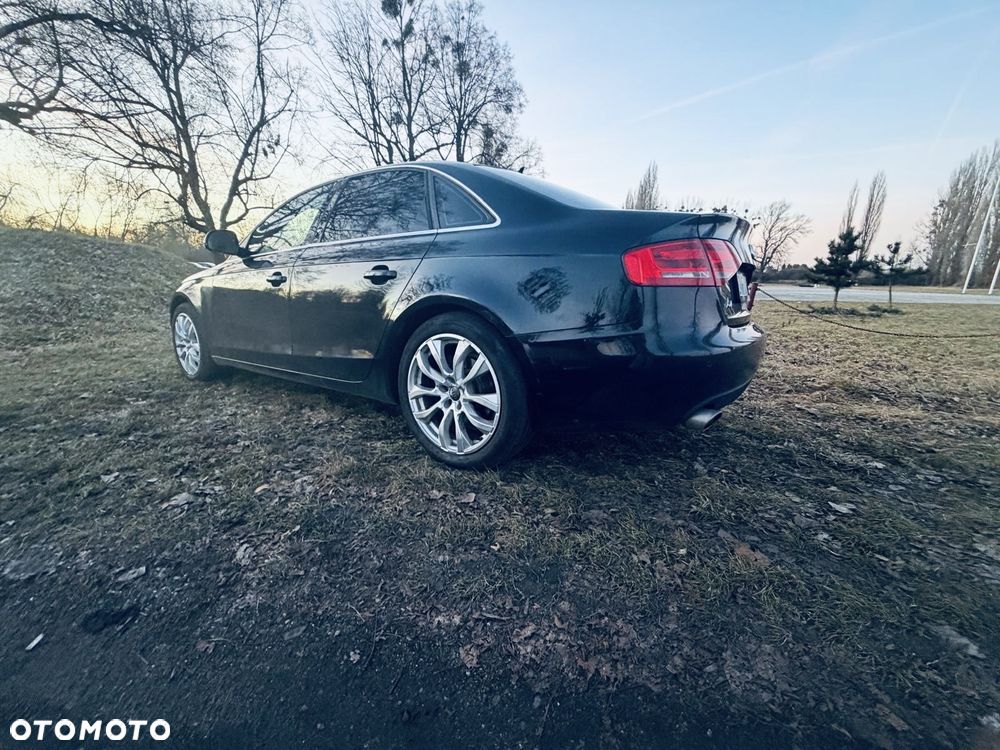 Audi A4 Limousine - 6