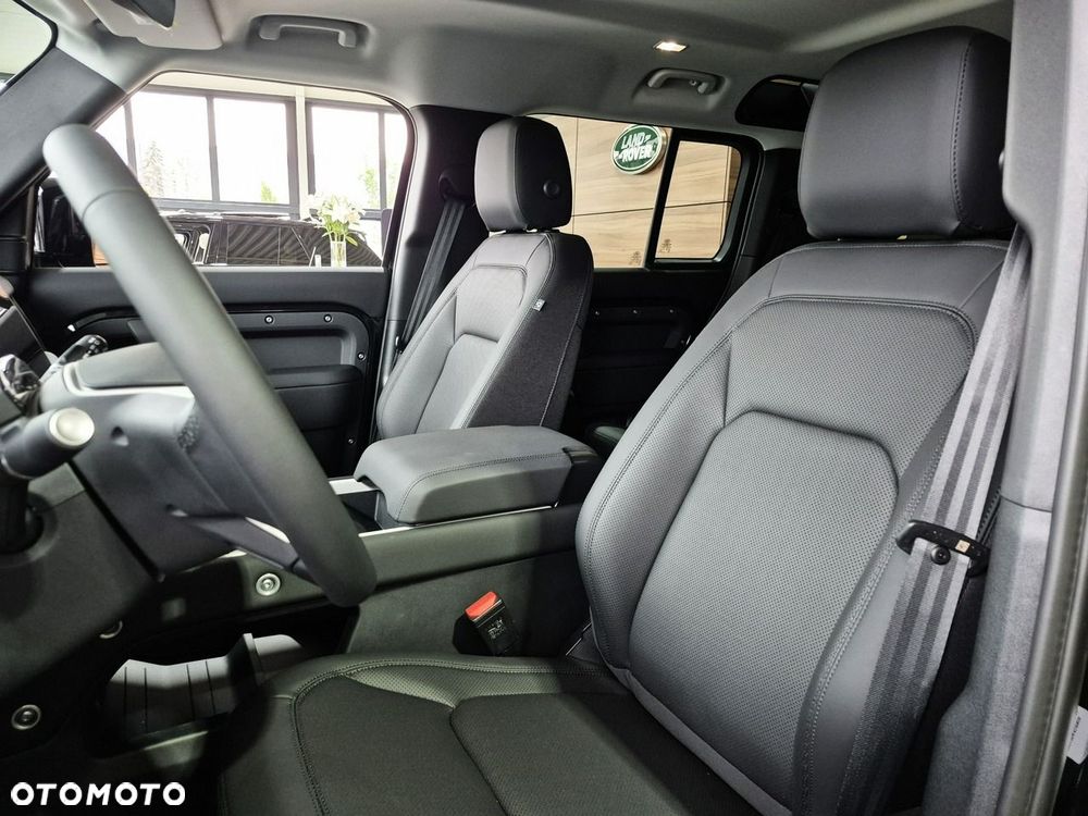 Land Rover Defender - 14