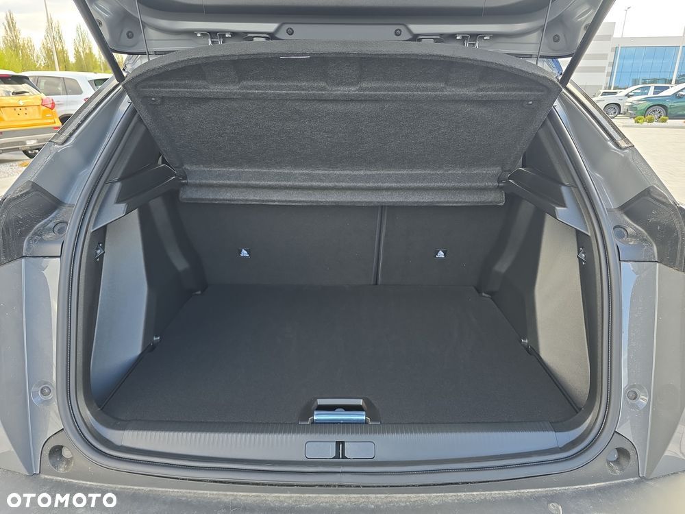 Peugeot 2008 PureTech mHEV GT E-DCS6 - 11