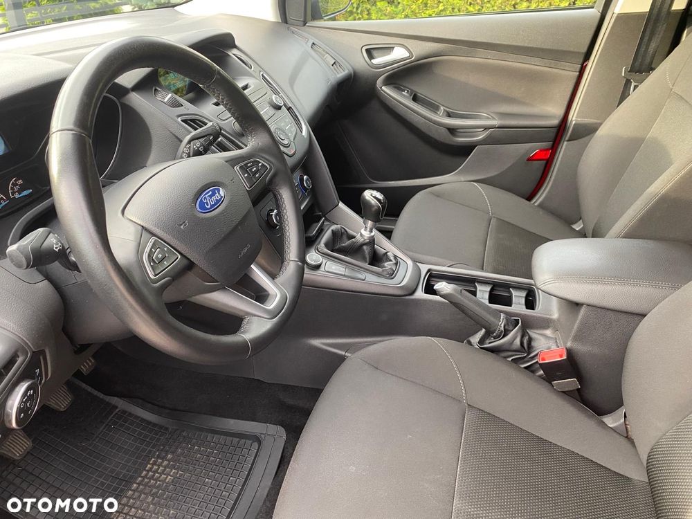 Ford Focus 1.0 EcoBoost Trend - 16