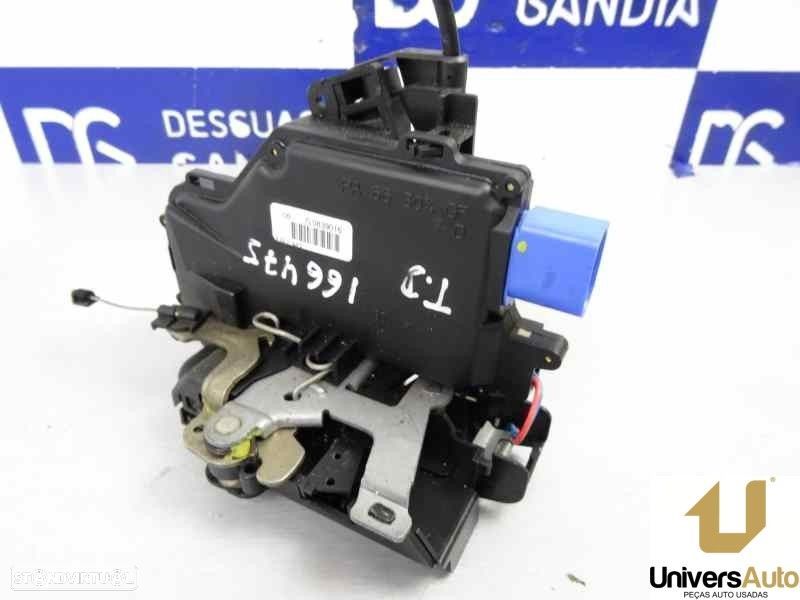FECHADURA PORTA TRASEIRA DIREITA VOLKSWAGEN GOLF PLUS 2006 -7L0839016 - 2