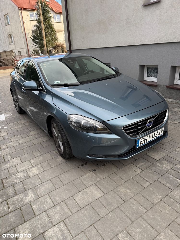 Volvo V40 T3 Summum - 1