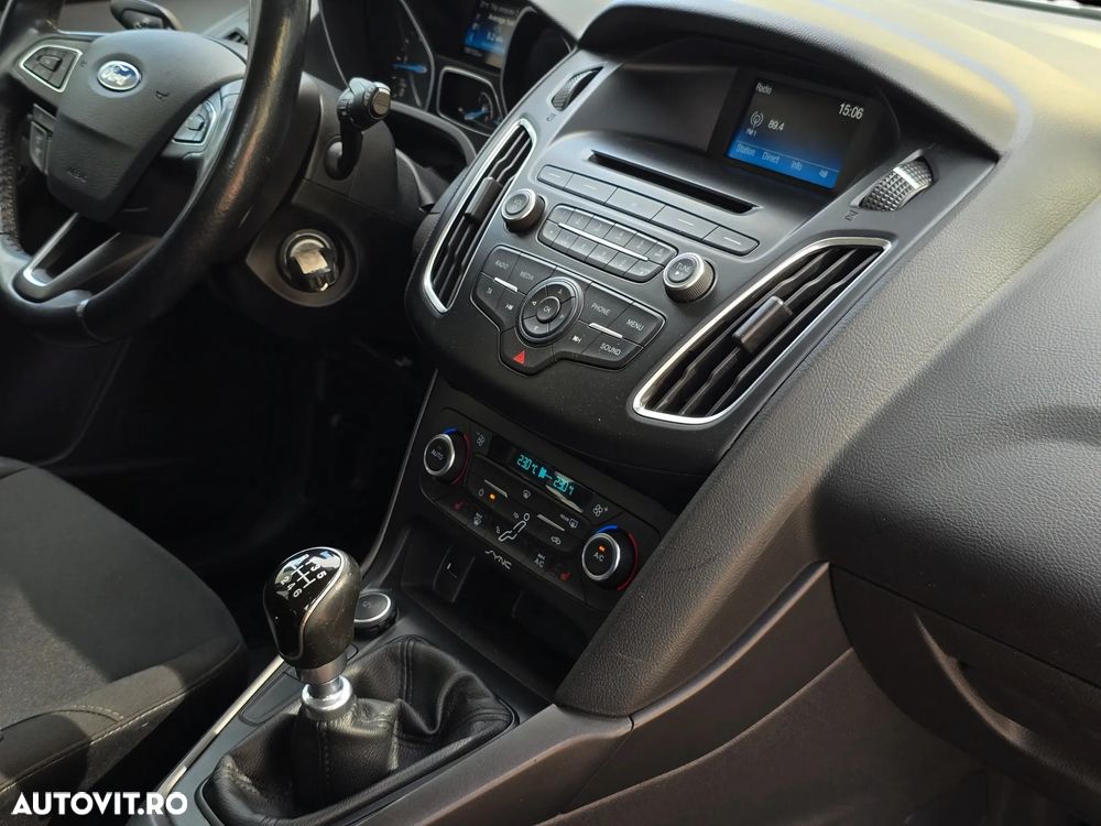 Ford Focus 1.5 TDCi DPF Start-Stopp-System Business - 26