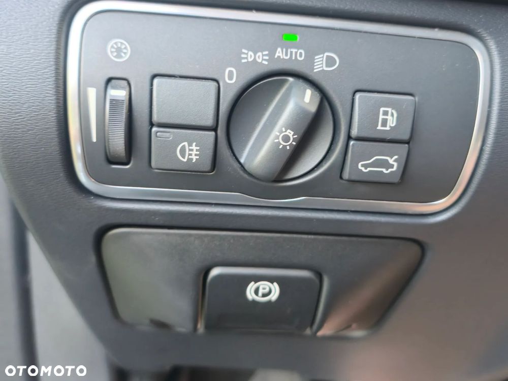 Volvo XC 60 D3 Momentum - 8