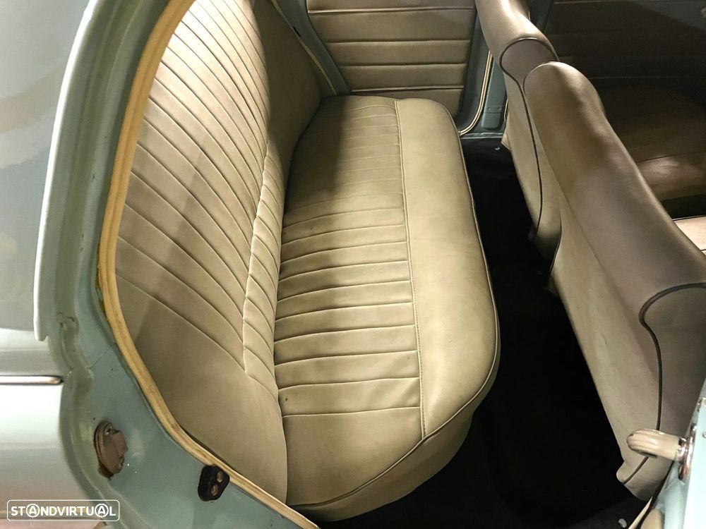 Renault Dauphine - 9