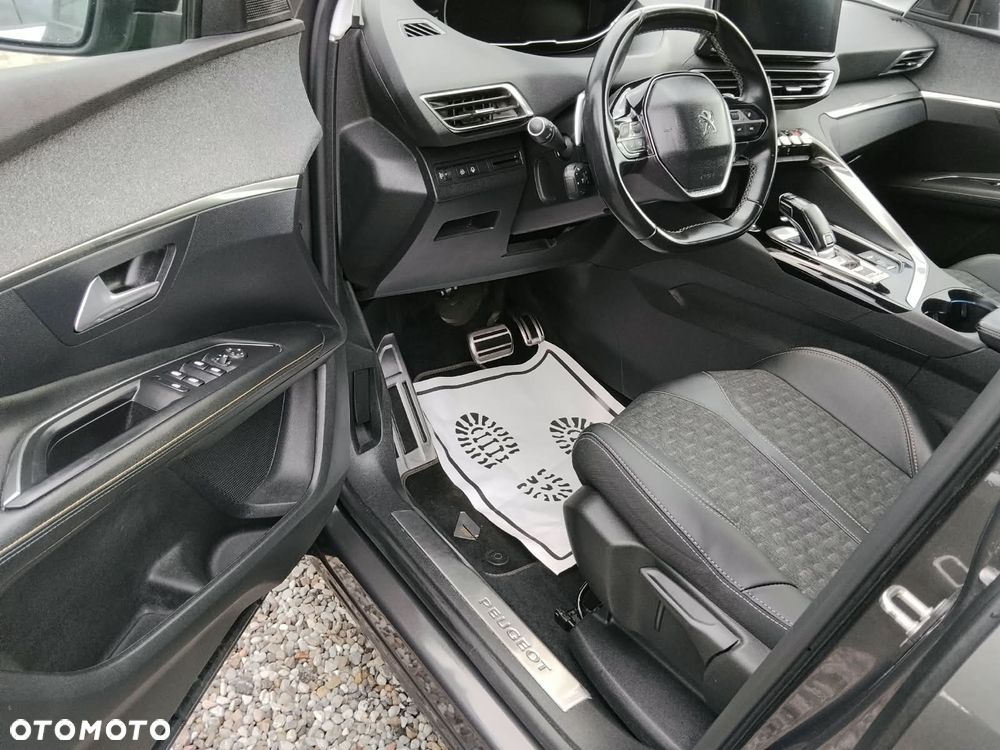 Peugeot 3008 BlueHDi 130 Stop & Start EAT8 Roadtrip - 18