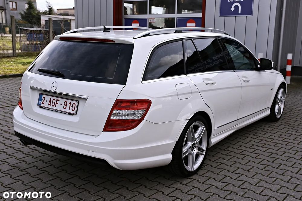 Mercedes-Benz Klasa C 220 CDI DPF Automatik Avantgarde - 21