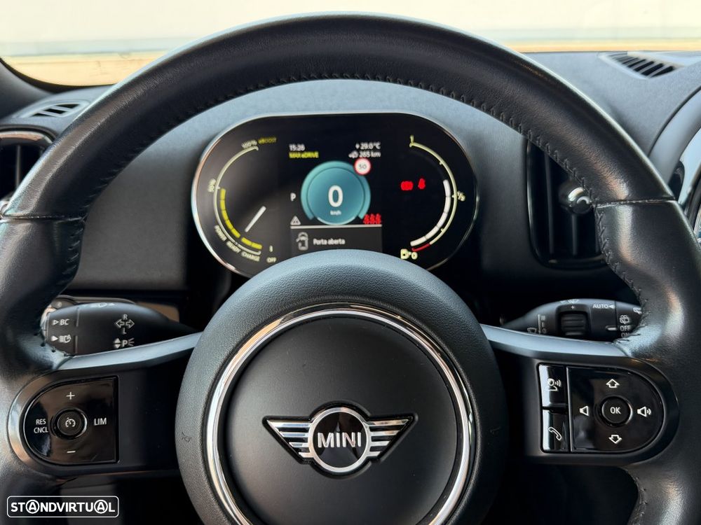 MINI Countryman Cooper SE ALL4 Sport Edition Auto — fotografia 7