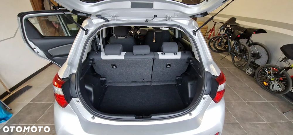 Toyota Yaris 1.5 Premium CVT - 9