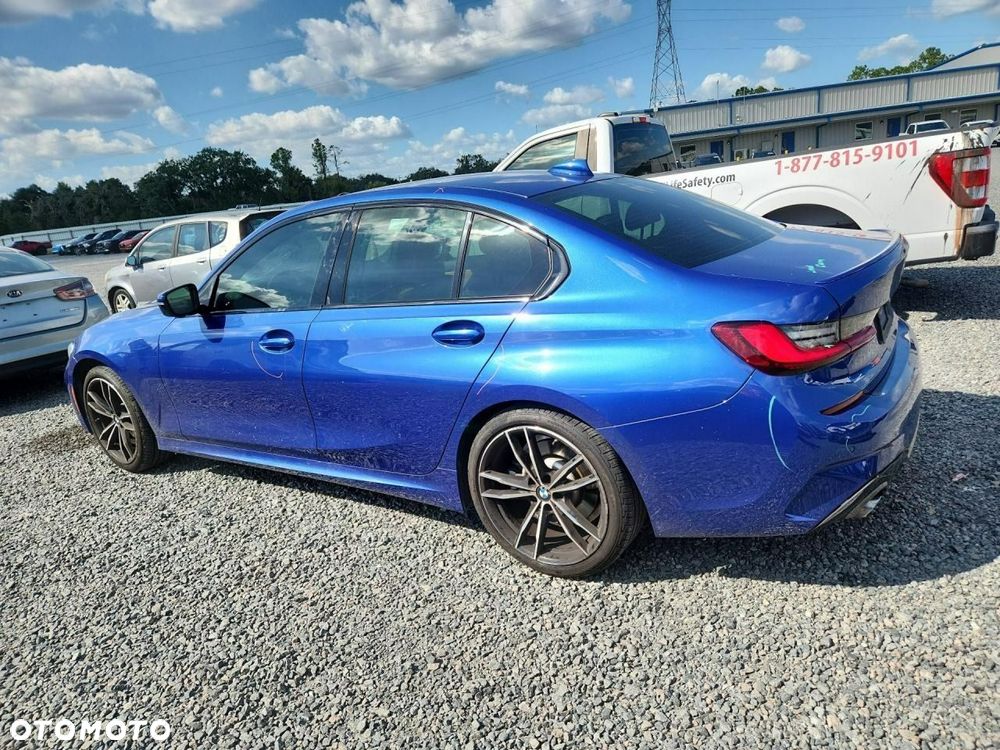 BMW Seria 3 330i M Sport - 5