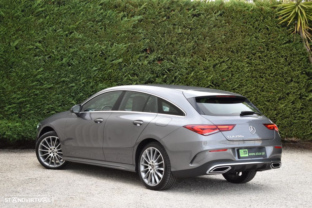 Mercedes-Benz CLA 250 e 8G-DCT AMG Line - 3