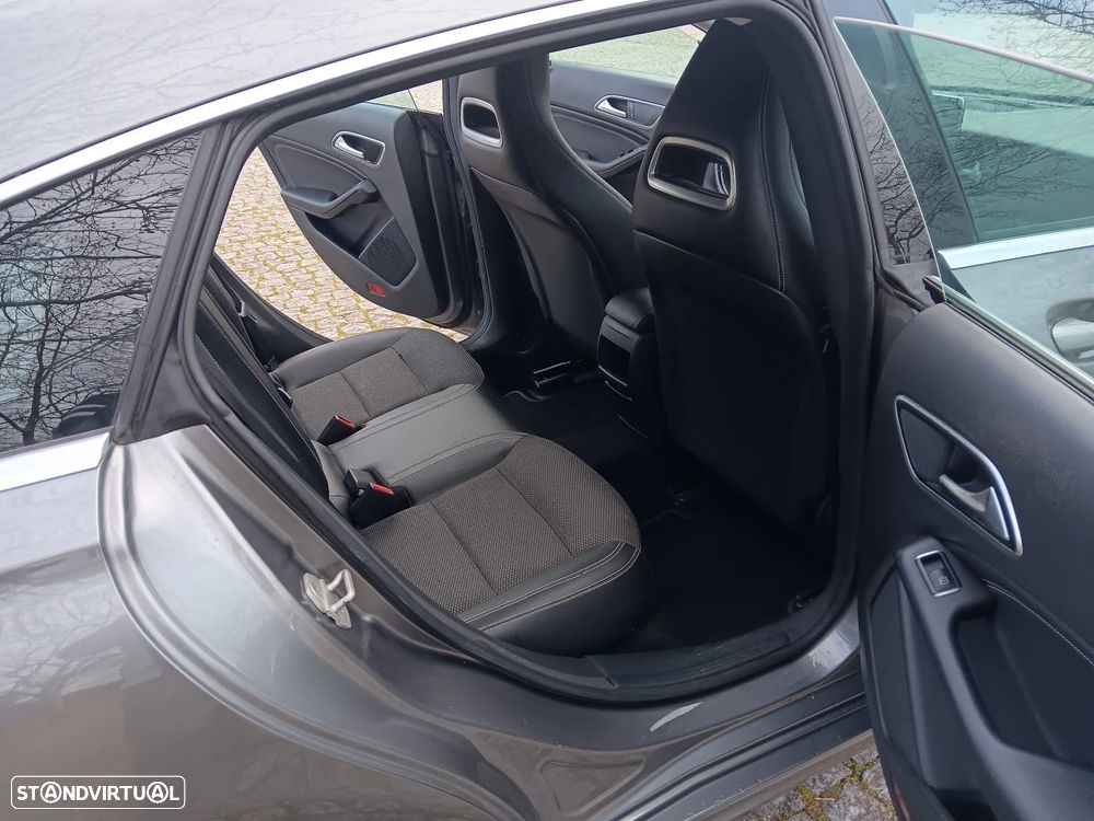 Mercedes-Benz CLA 180 d Shooting Brake Urban - 15