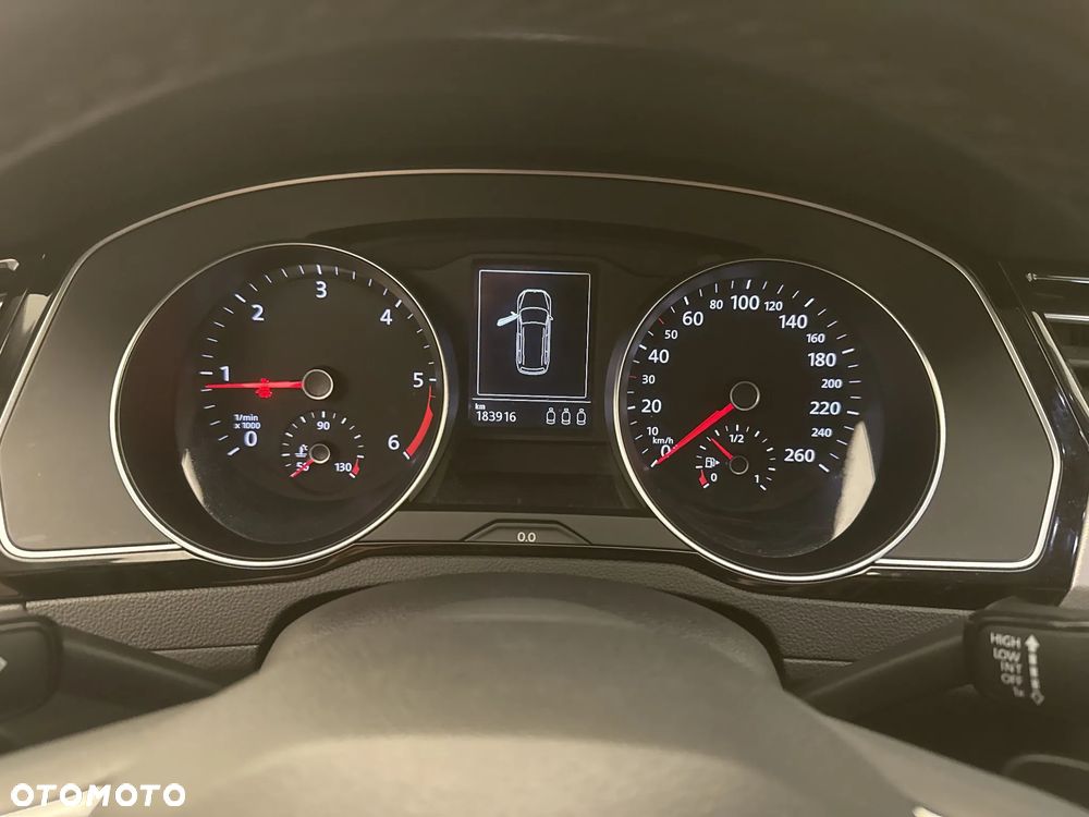 Volkswagen Passat 2.0 TDI EVO Business DSG - 14