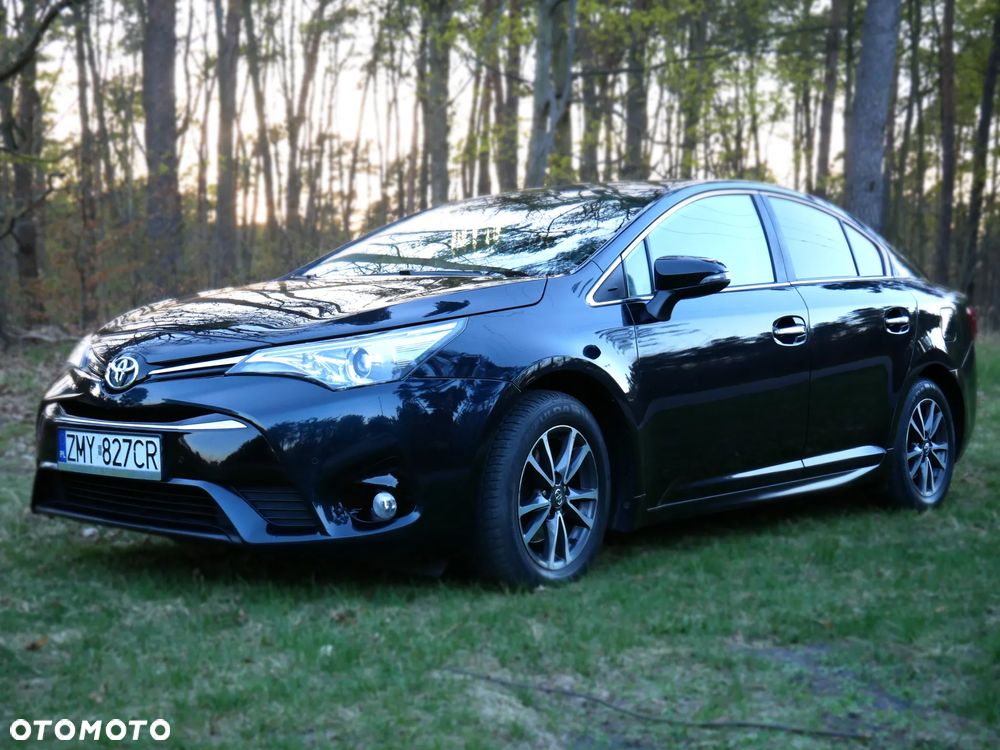 Toyota Avensis 1.8 Premium - 6