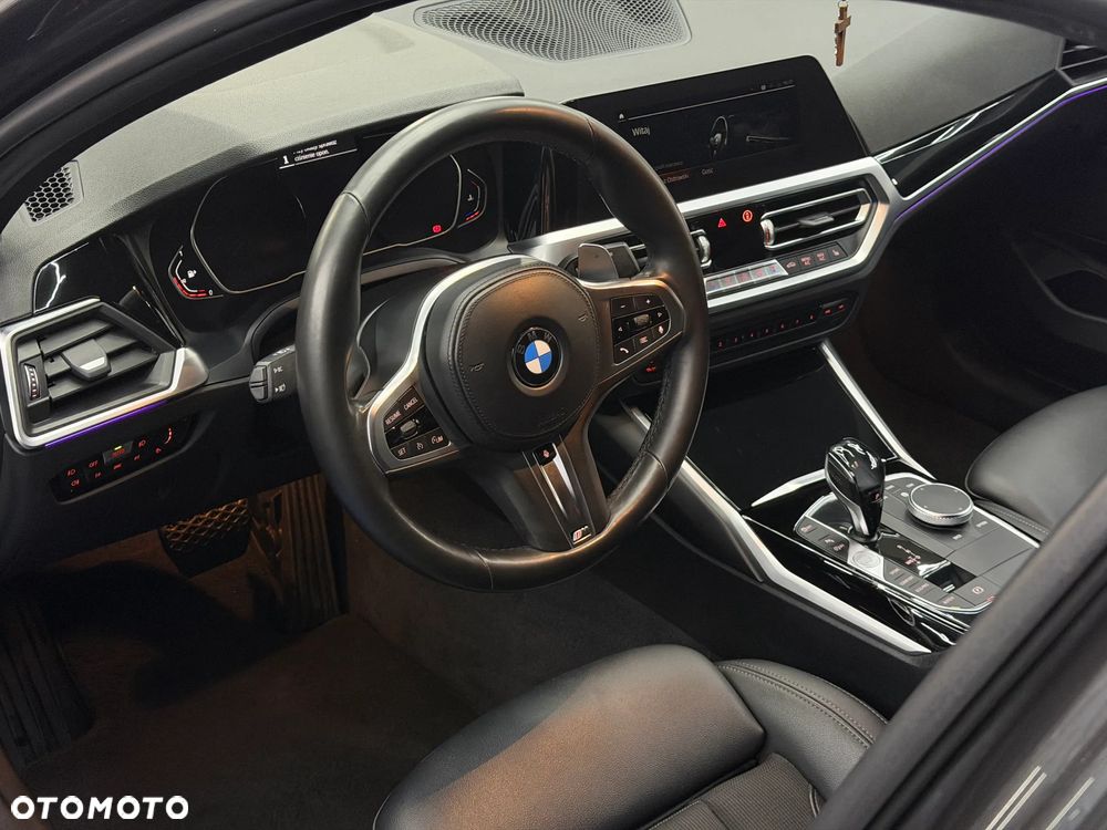 BMW Seria 3 330i Sport Line - 11