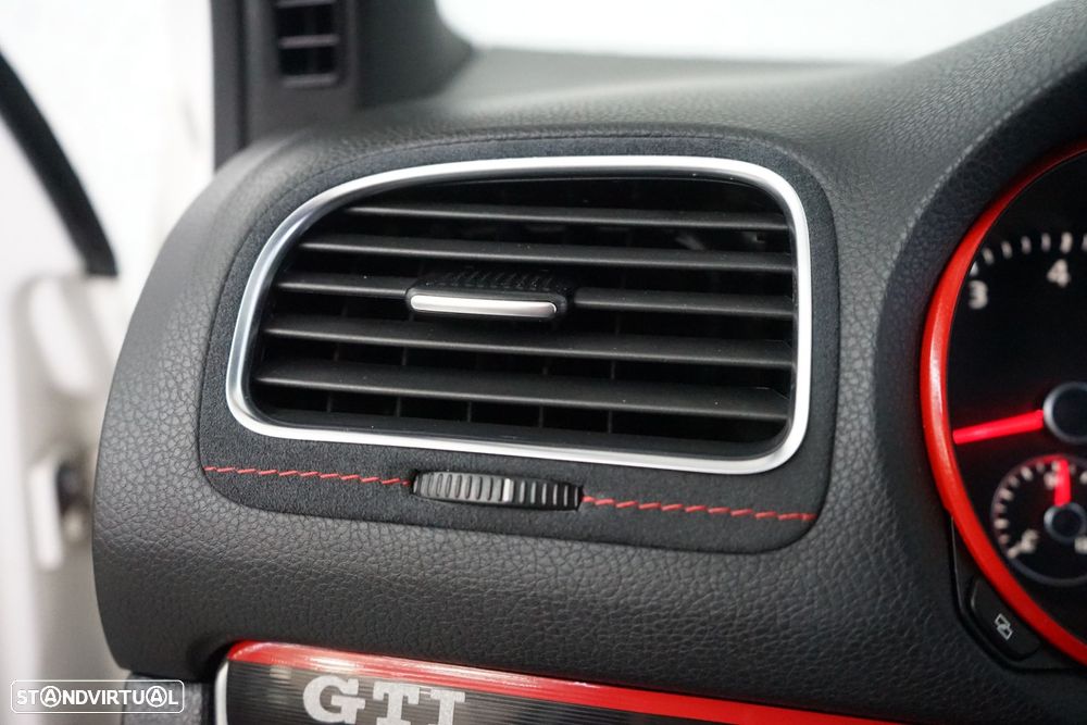 VW Golf 2.0 TSi GTI - 19