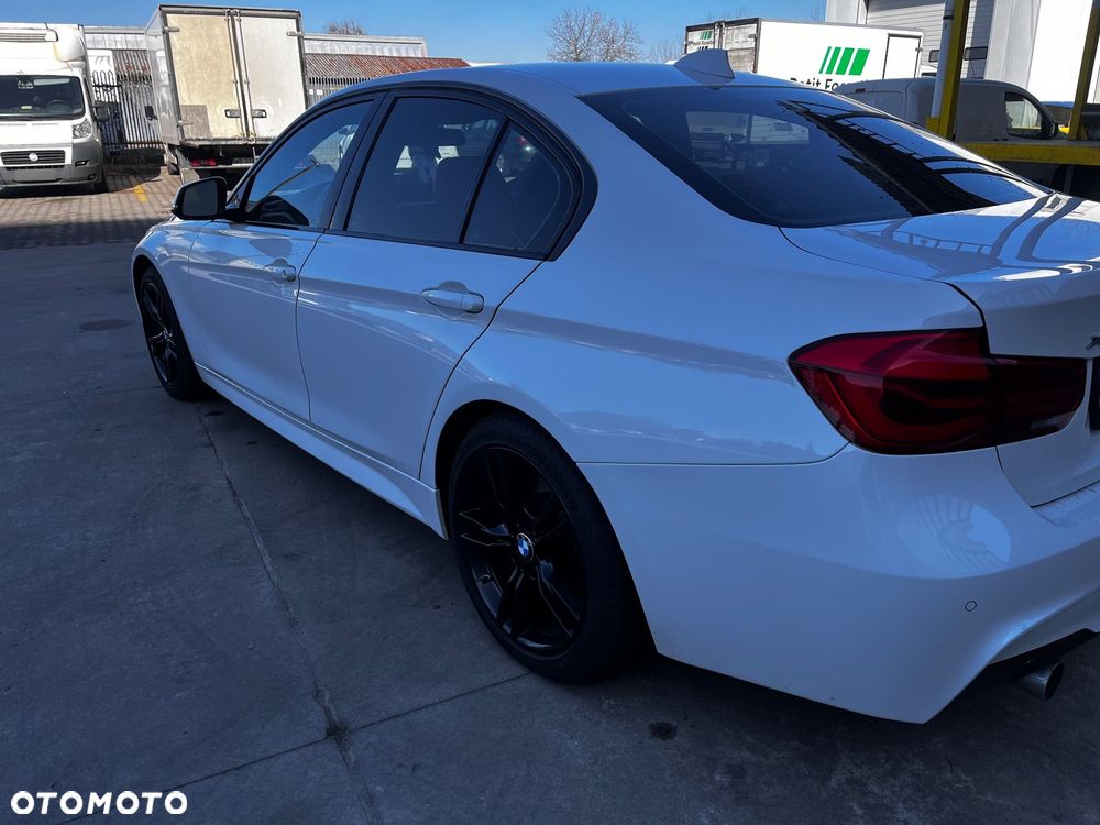 BMW Seria 3 340i xDrive Edition M Sport Shadow - 7