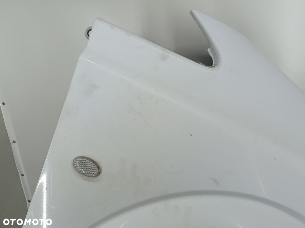BŁOTNIK PRAWY PRZÓD MERCEDES-BENZ VITO W639 9147 - 8