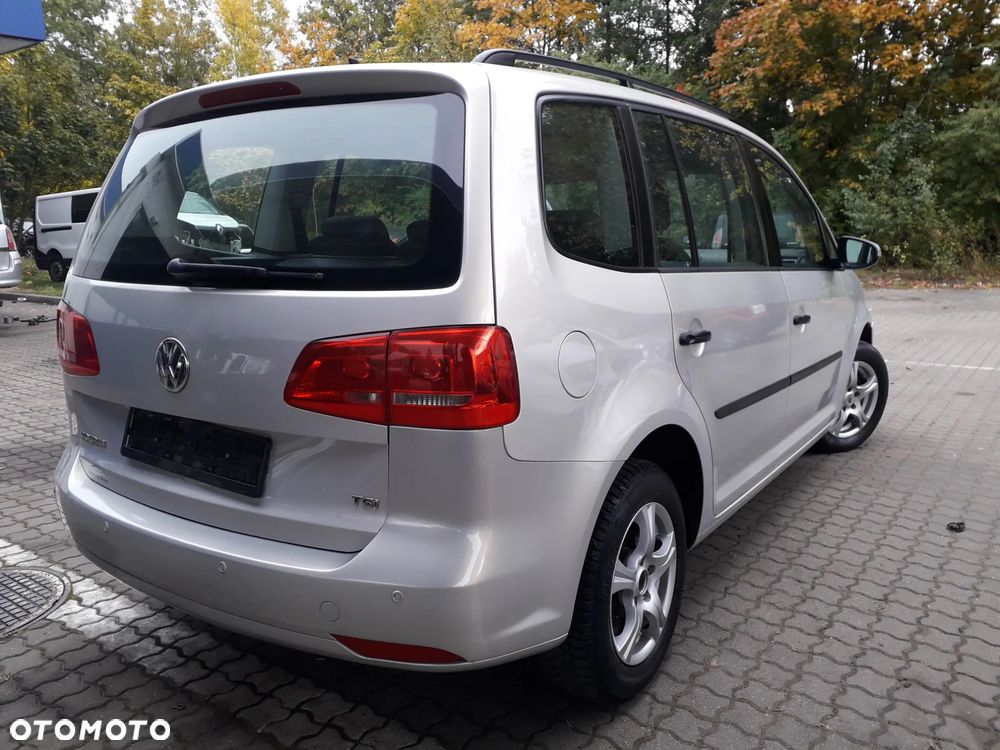 Volkswagen Touran - 18