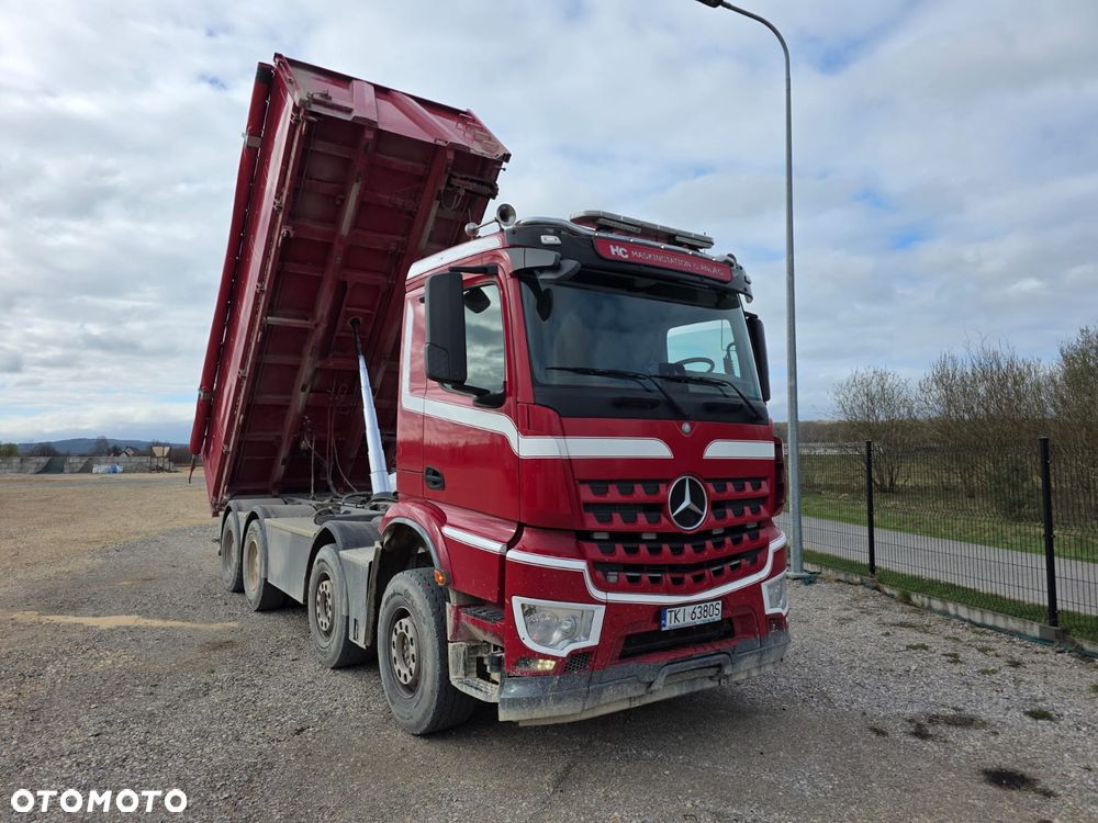 Mercedes-Benz Arocs - 16