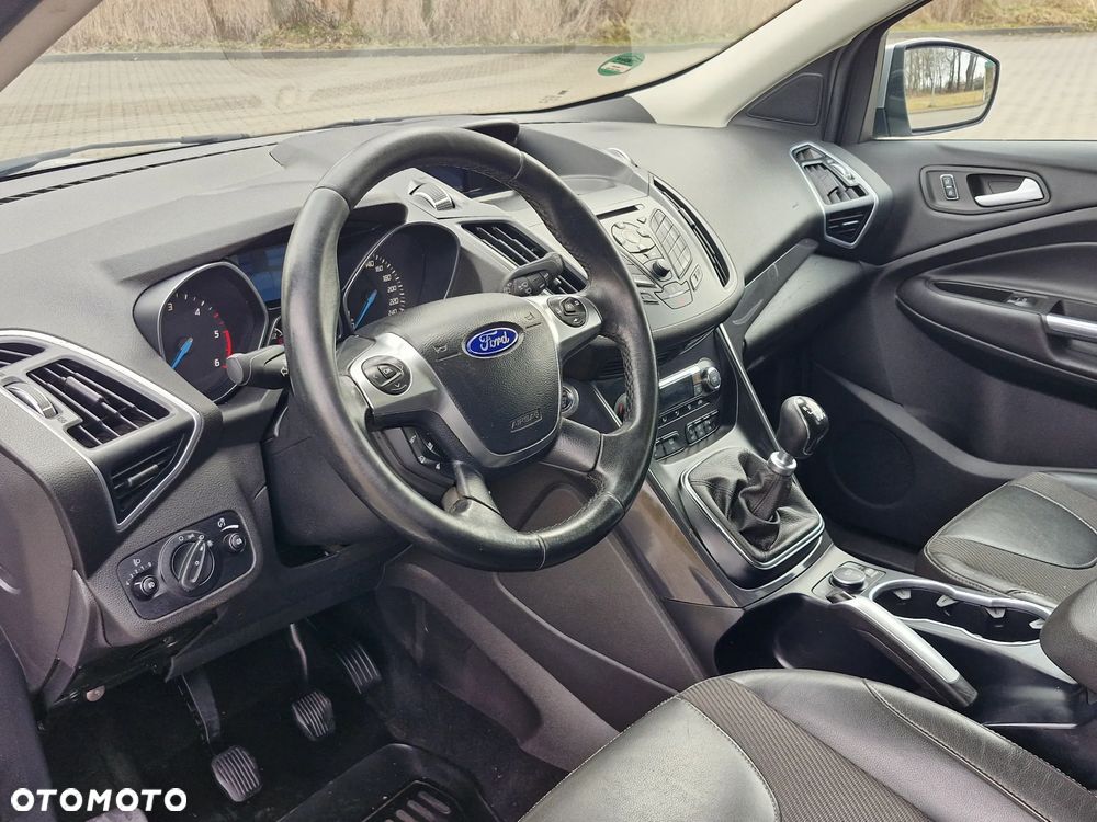 Ford Kuga 2.0 TDCi 4x4 Titanium - 15